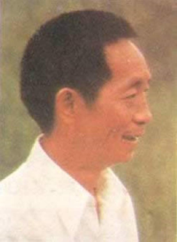 文學家梁實秋逝世