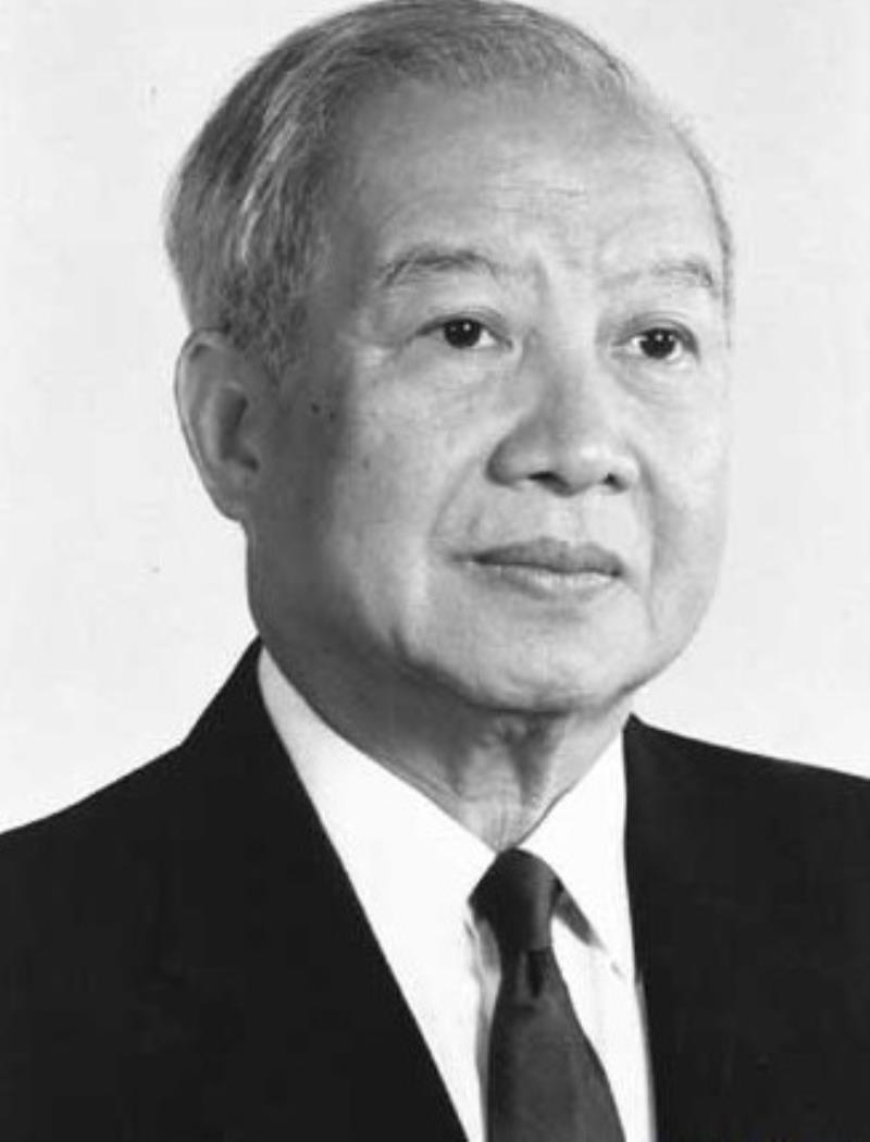 柬埔寨施里武親王流亡法國(guó)