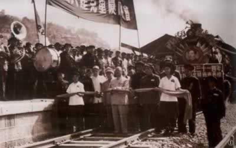 成渝鐵路交付運(yùn)營(yíng)