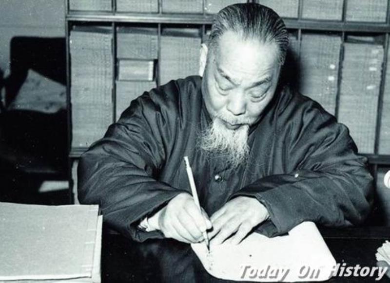 日本數(shù)千學(xué)生示威要求歸還沖繩島