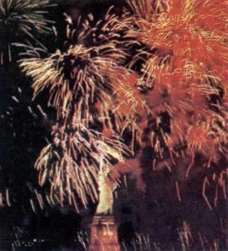 美國(guó)自由女神像落成100周年
