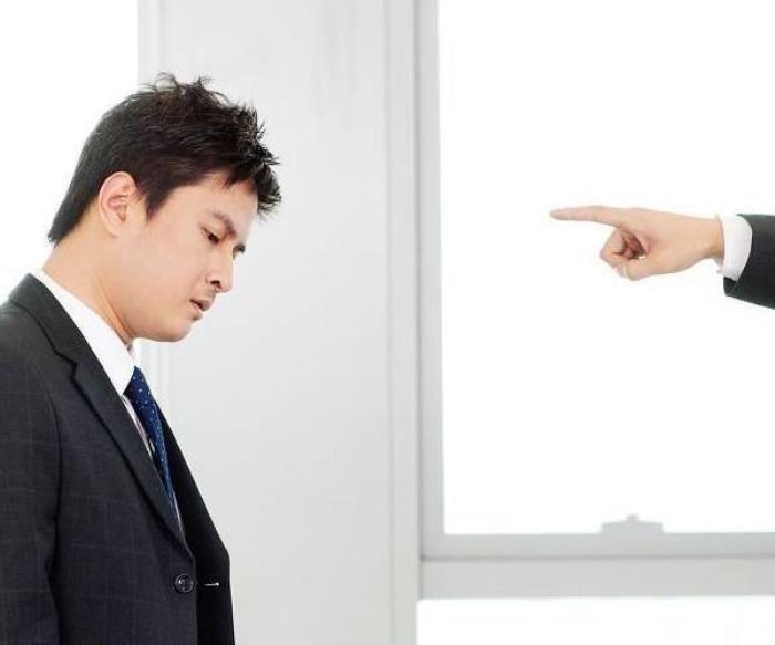 夢見埋怨意味著什么 夢到別人指責自己