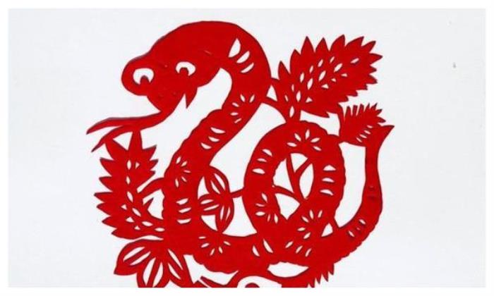 1977年屬蛇人43歲大難怎么破解，1977年屬蛇人的后半生命運(yùn) 屬蛇43歲有難是哪年